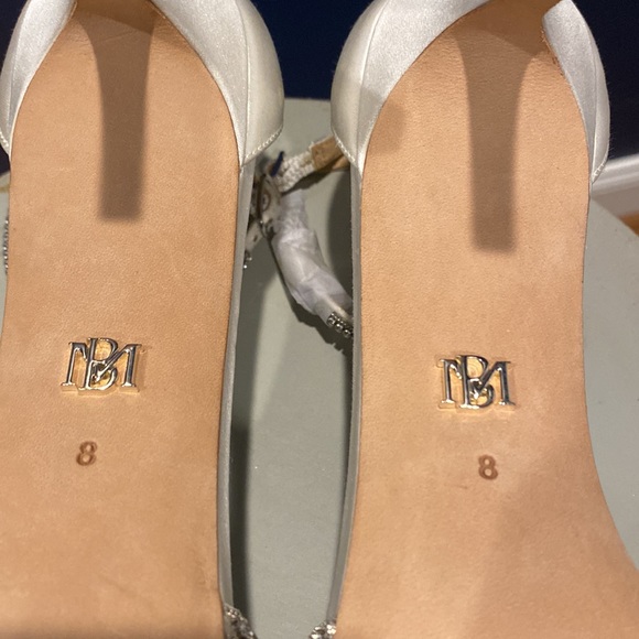 Badgley Mischka Wedding Shoes size 8 - Picture 7 of 8
